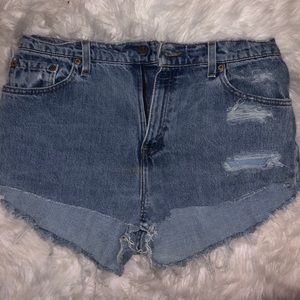 Levi cut-off denim high waist shorts